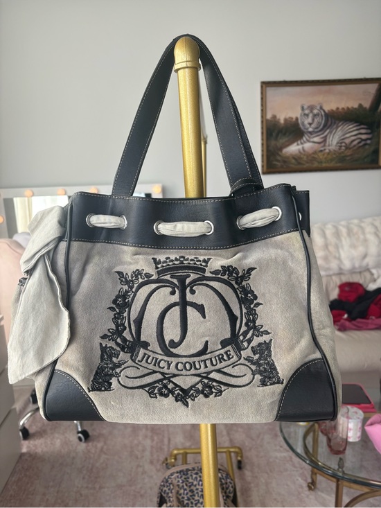 Juicy Couture Handbags - Juicy Couture Vintage Daydreamer
